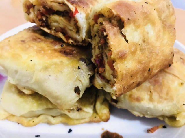 【牛肉千层饼】啊！肉饼！千层！酥香！过瘾！