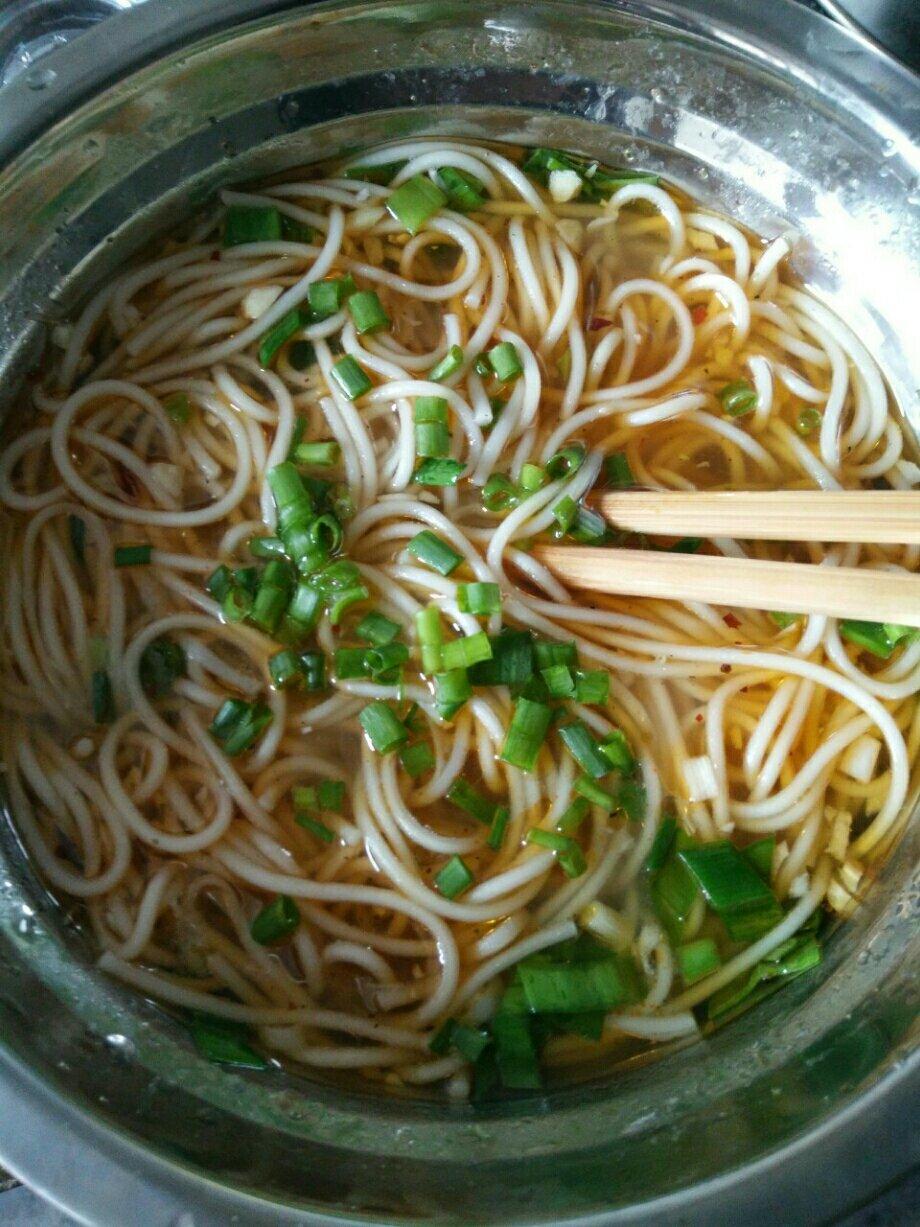 一碗热汤面
