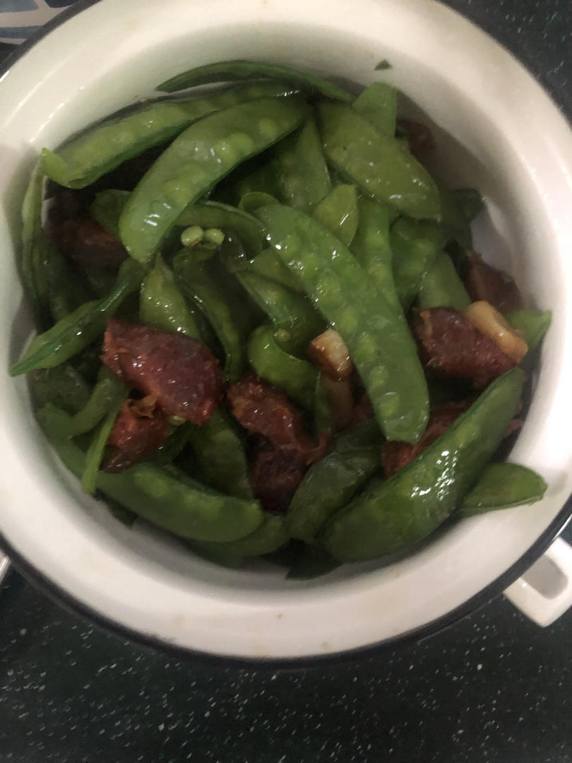 超脆爽的荷兰豆炒香肠