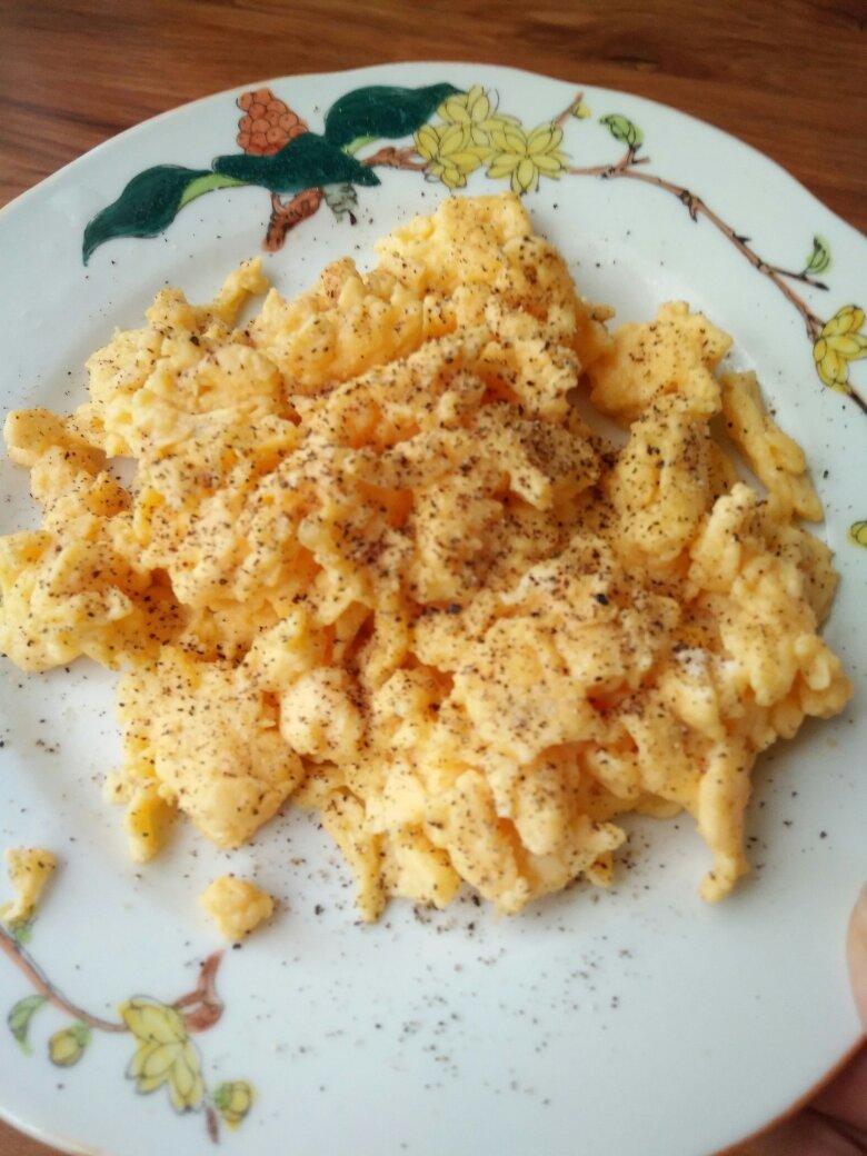 美式炒蛋 scrambled eggs