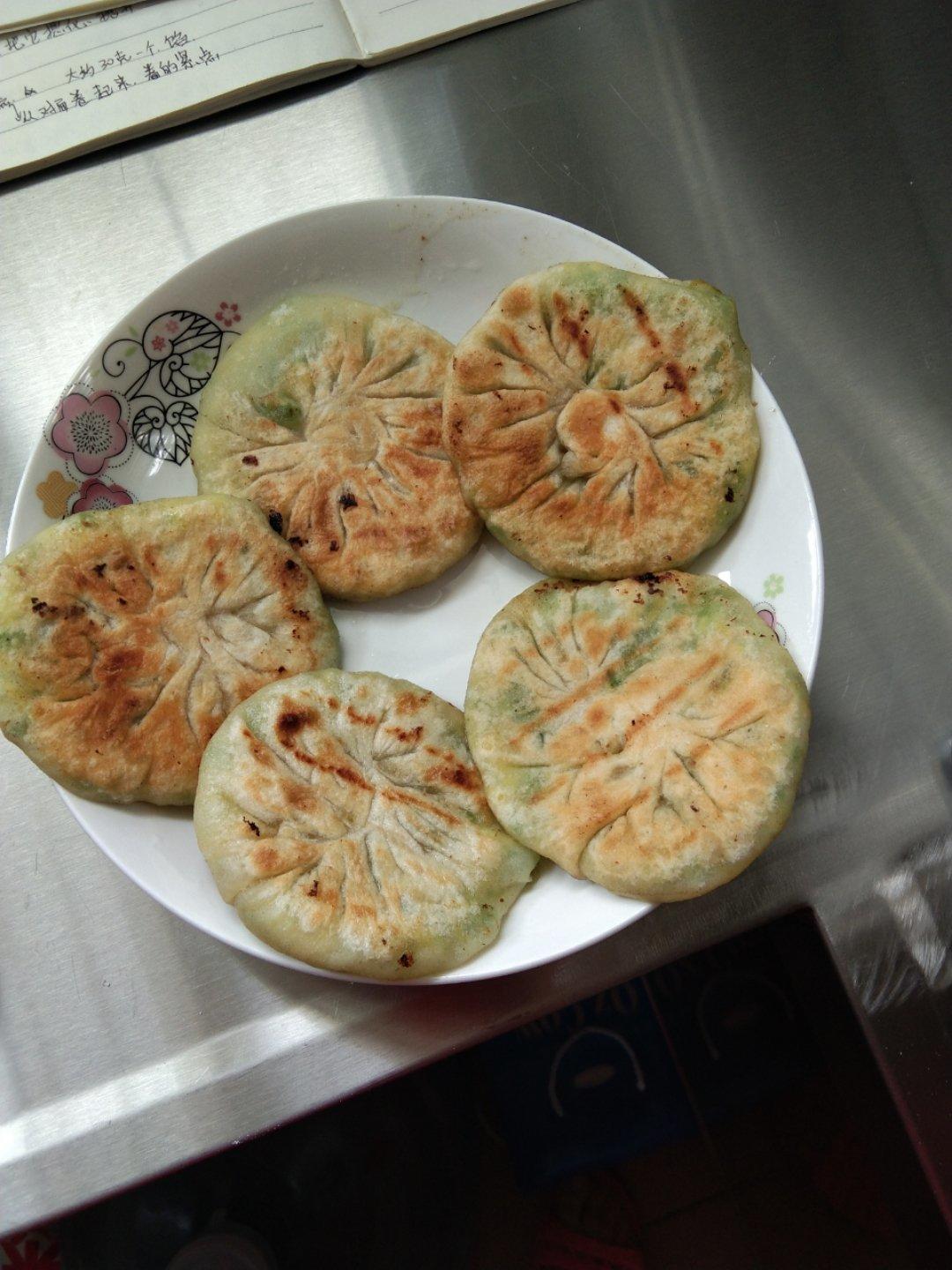 薄皮韭菜饼