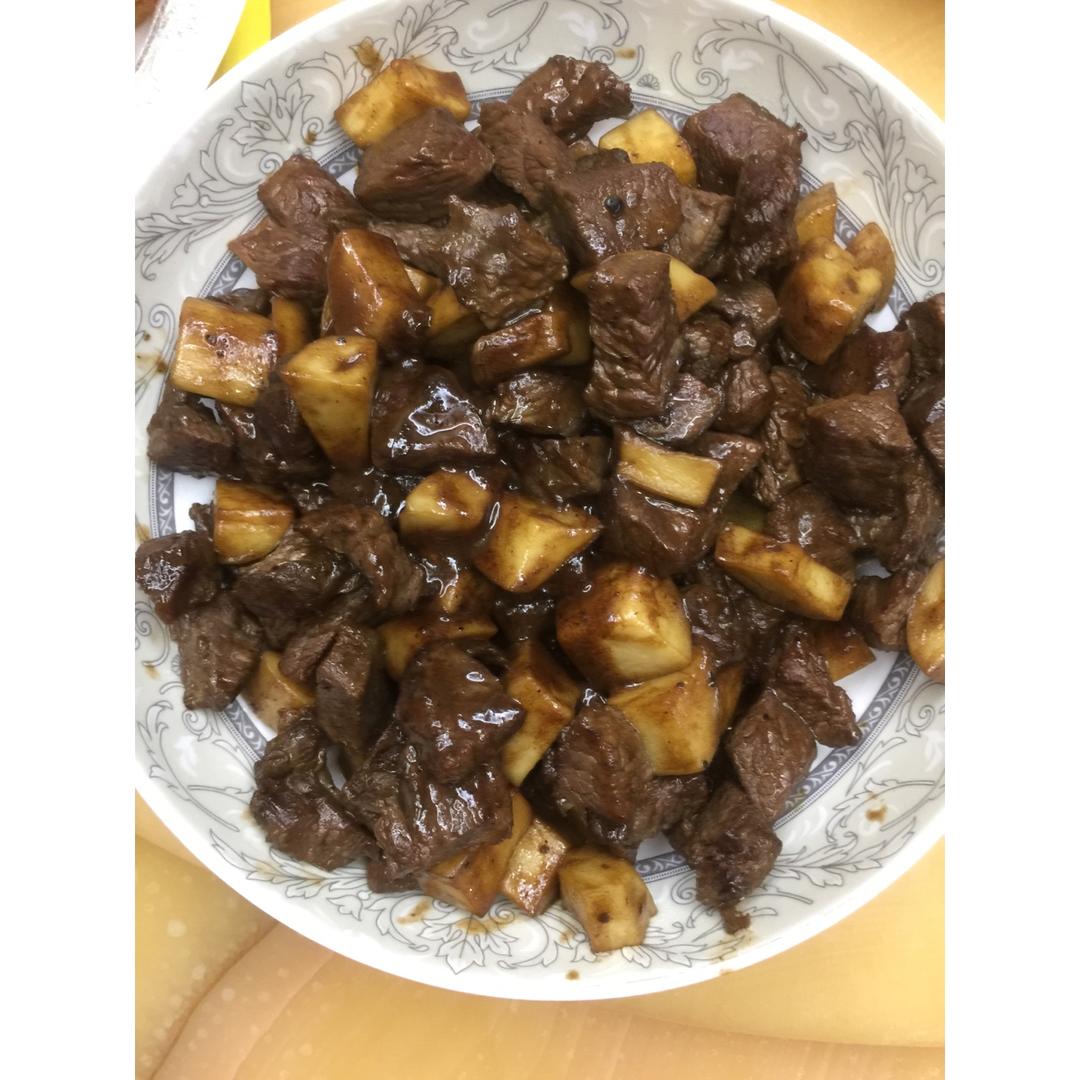 黑胡椒杏鲍菇牛肉粒