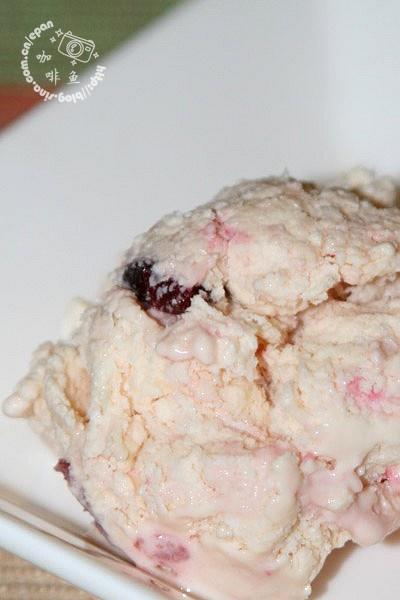 干白樱桃果酱冰激淋的做法