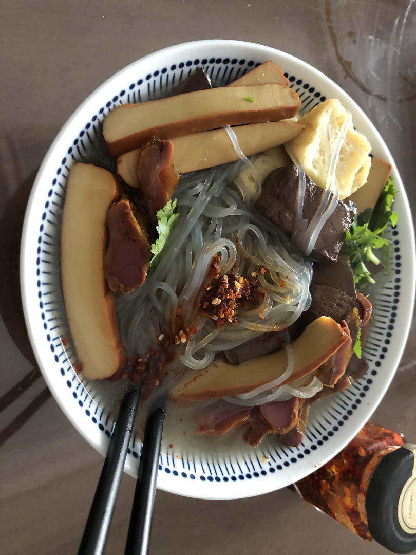 鸭血粉丝汤