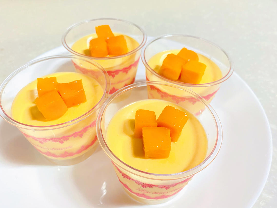 漂亮昕星做的芒果布丁