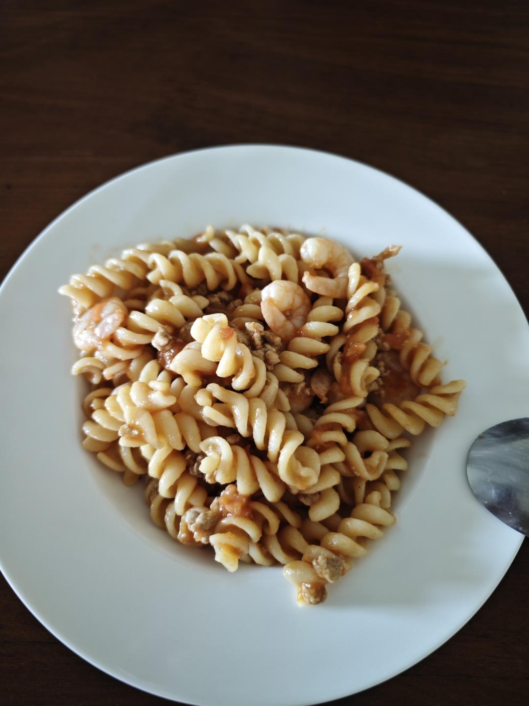 浓郁鲜香的番茄虾仁意大利面🍝好吃有营养