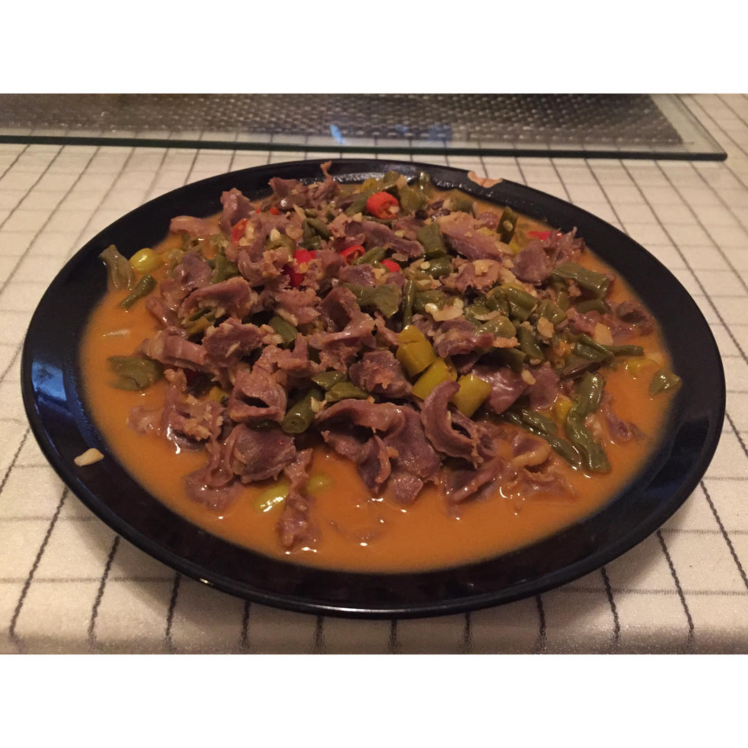 剁椒辣炒鸡胗