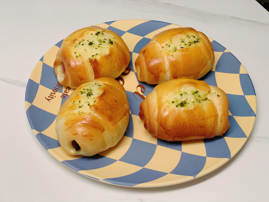 蒜香肠仔包