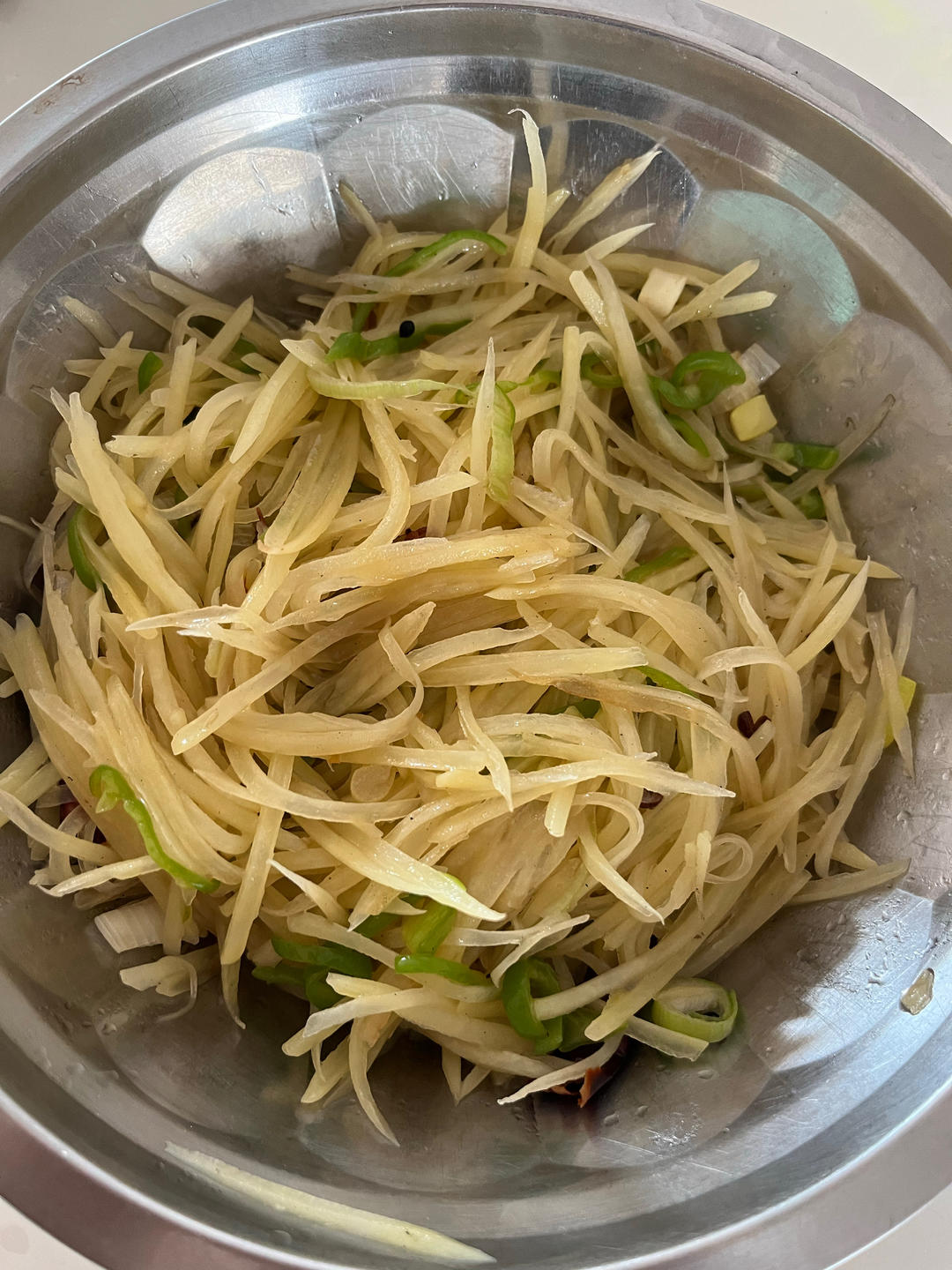 厨师长教你：“炝炒土豆丝”的家常做法，口感爽脆