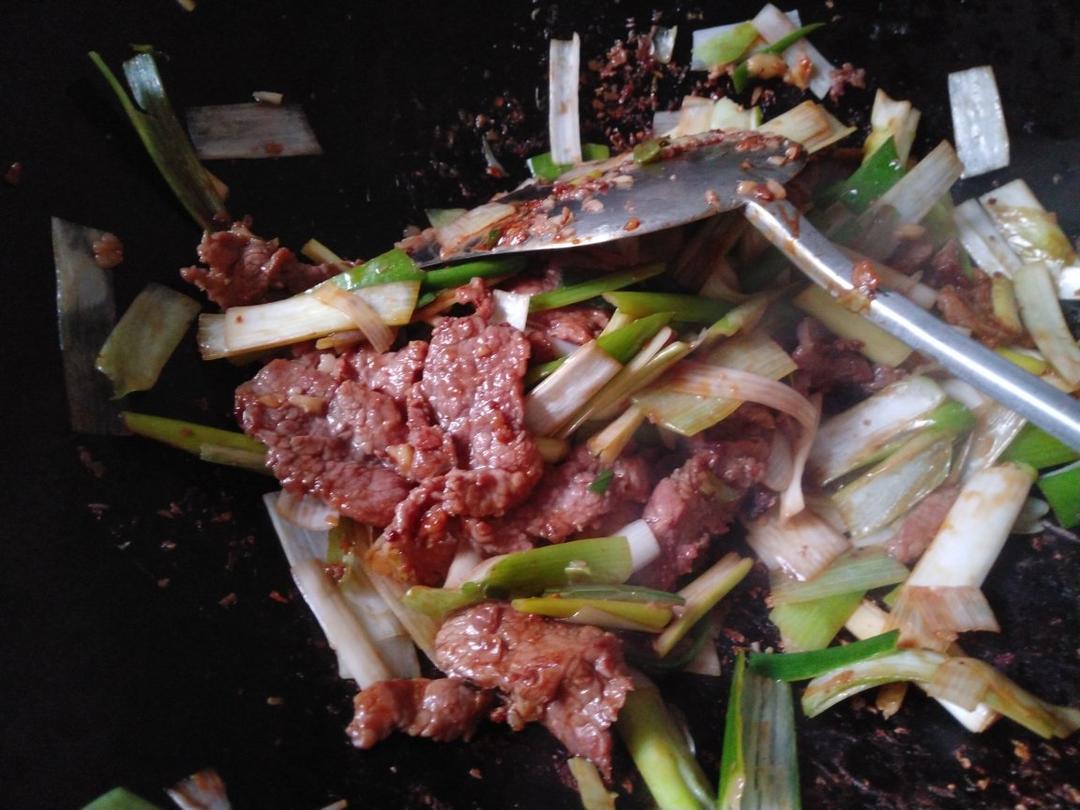 爆炒羊肉