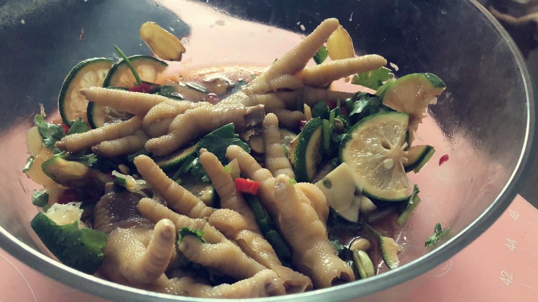 柠檬酸辣鸡爪“网红凤爪”