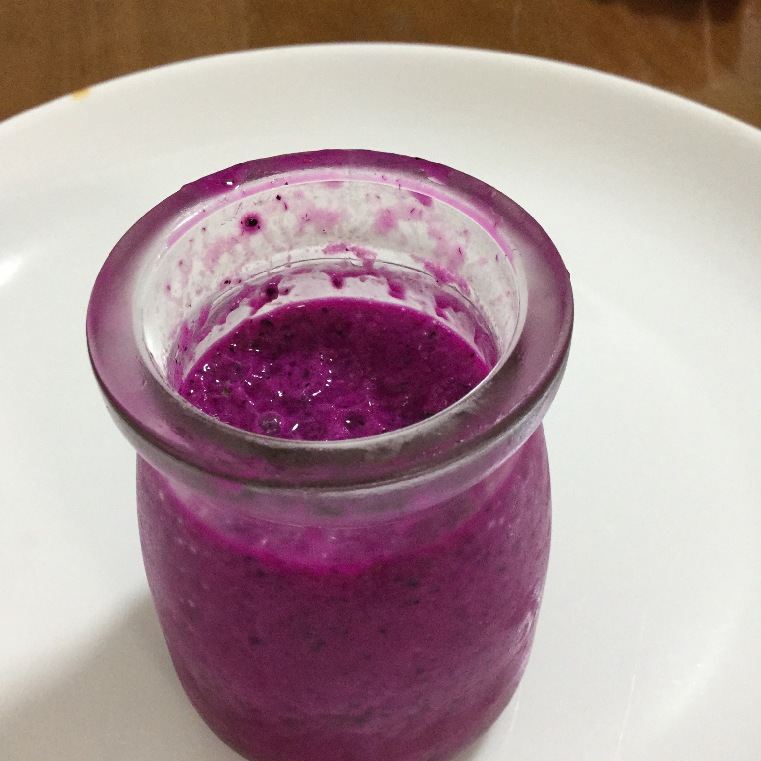 红心火龙果奶昔