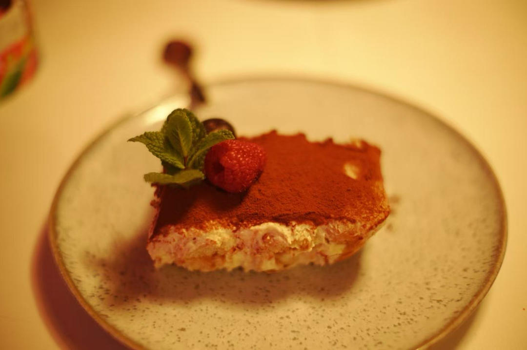 在欧洲学会的经典版提拉米苏