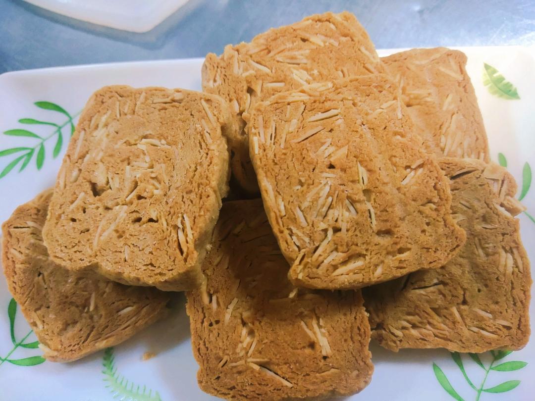 咖啡控☕️超浓郁杏仁咖啡曲奇｜搅一搅就搞定