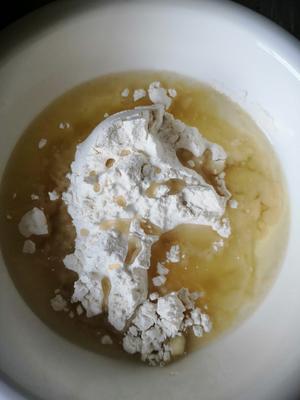 植物油版蛋黄酥（空气炸锅）的做法 步骤3