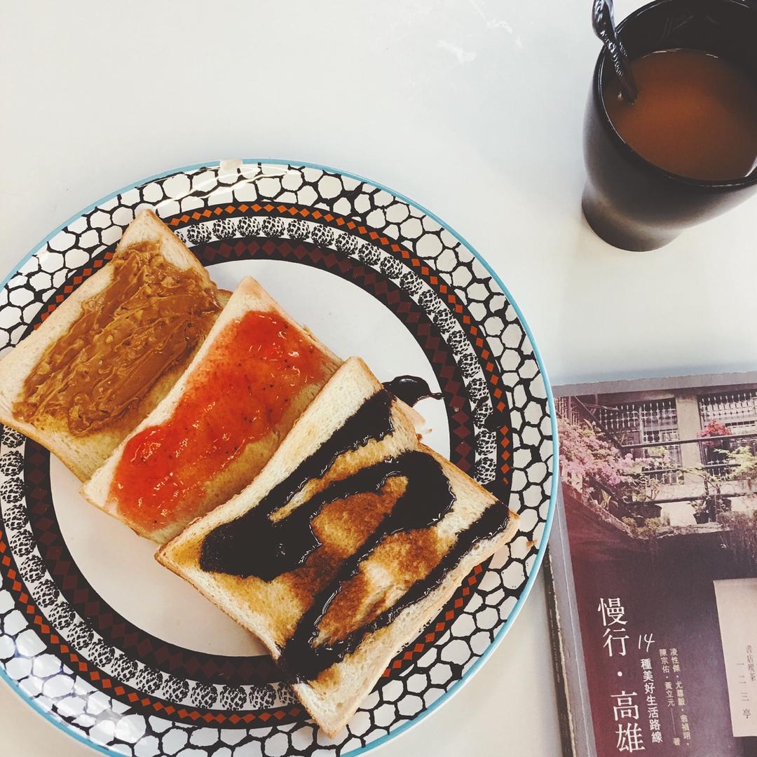 黄油蜂蜜烤土司