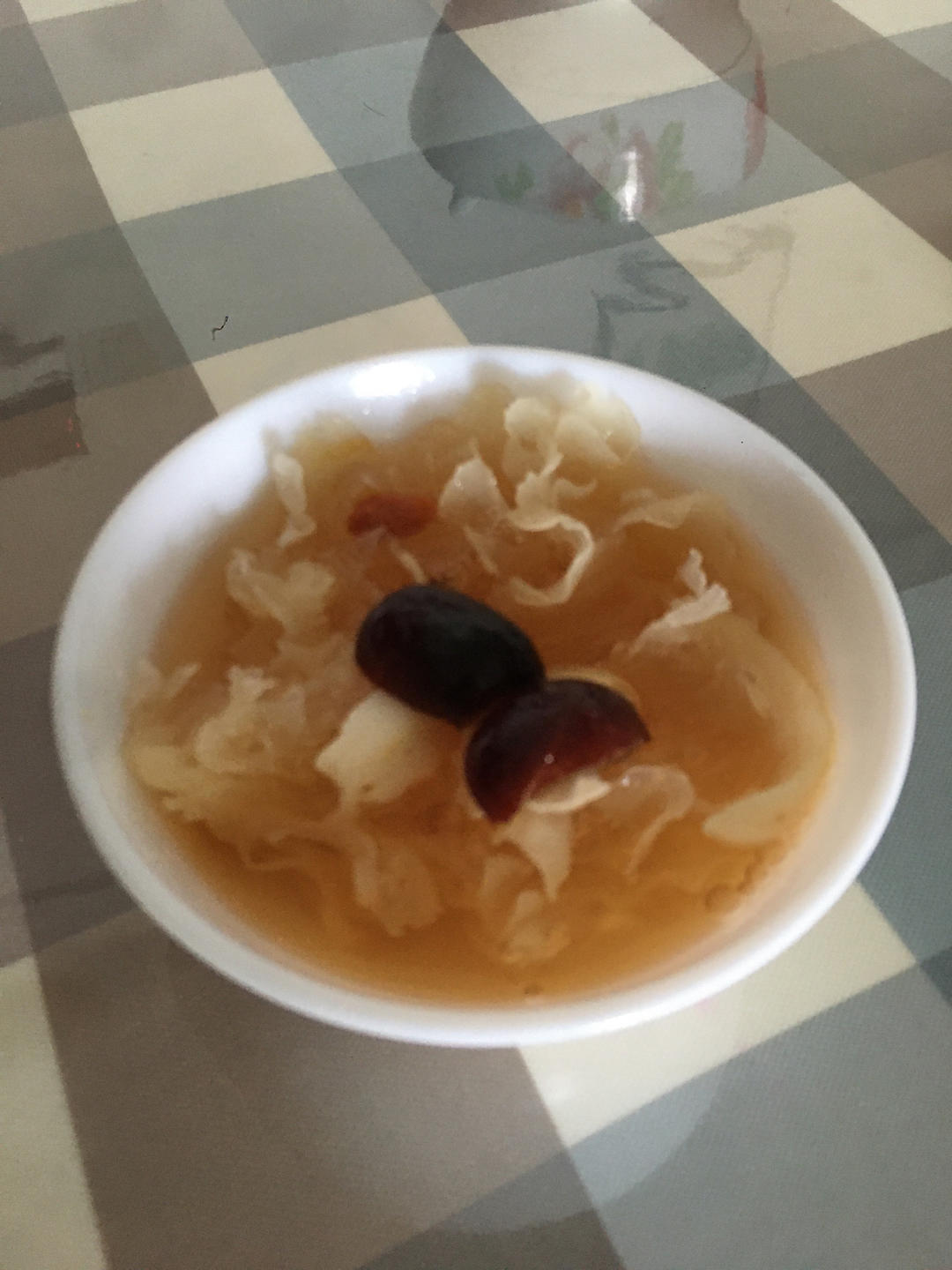 【教你熬银耳】银耳牛奶羹