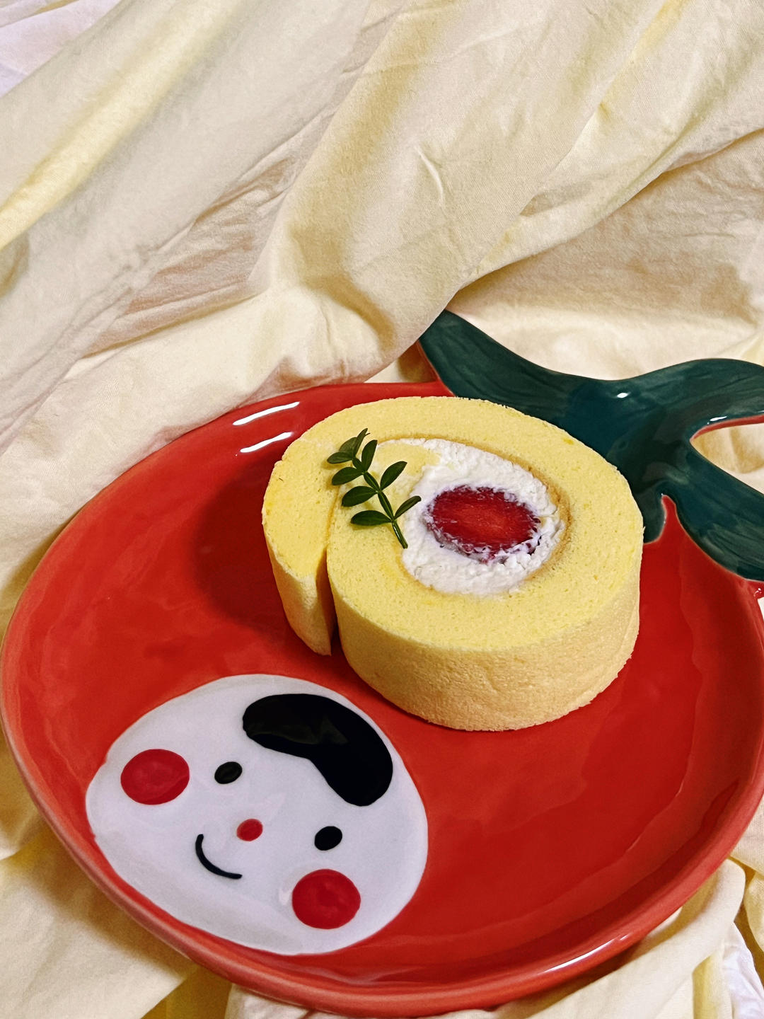 草莓蛋糕卷
