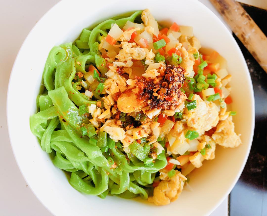 川版油泼菠菜面