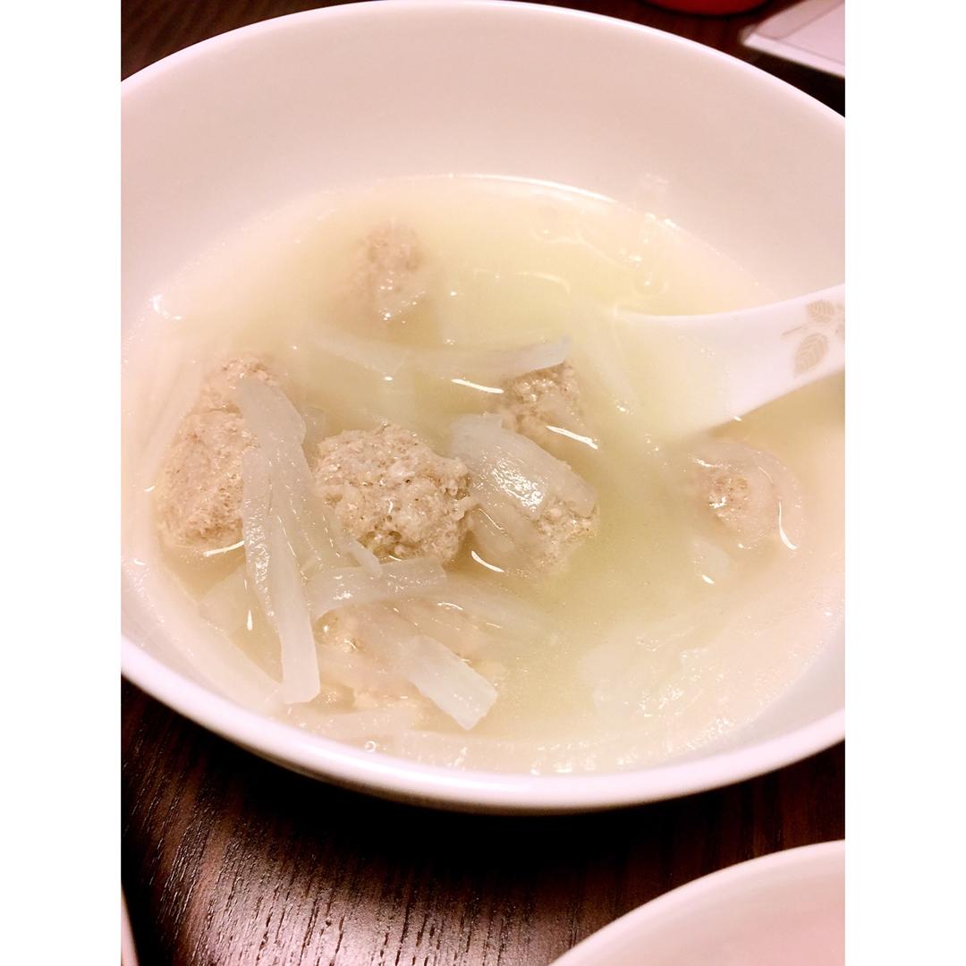 萝卜丸子汤