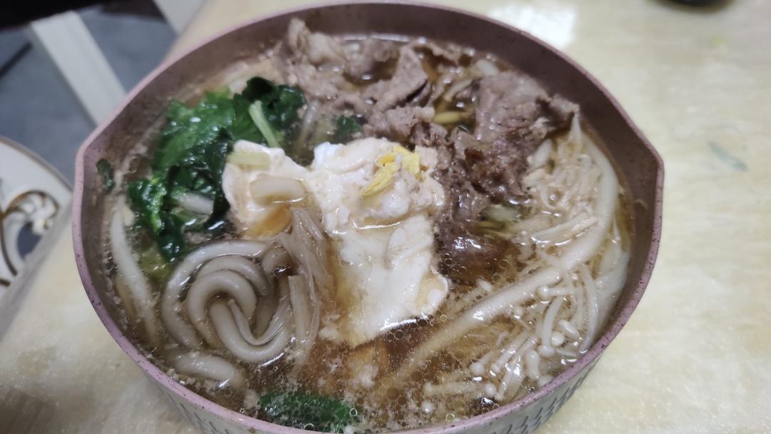 冬天很适合吃的：寿喜烧(没有味淋也能做)
