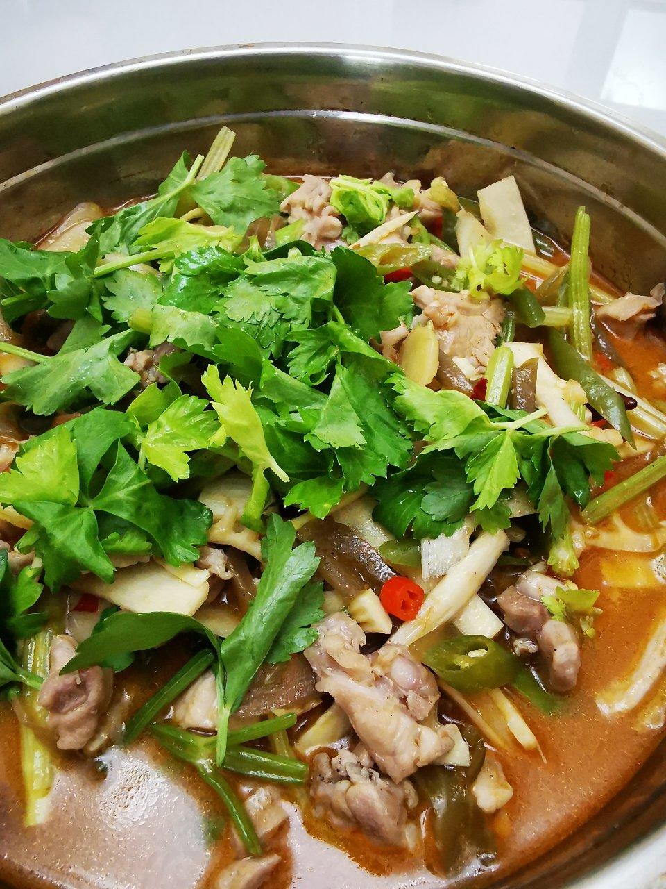 新鲜麻辣下饭的鲜椒兔