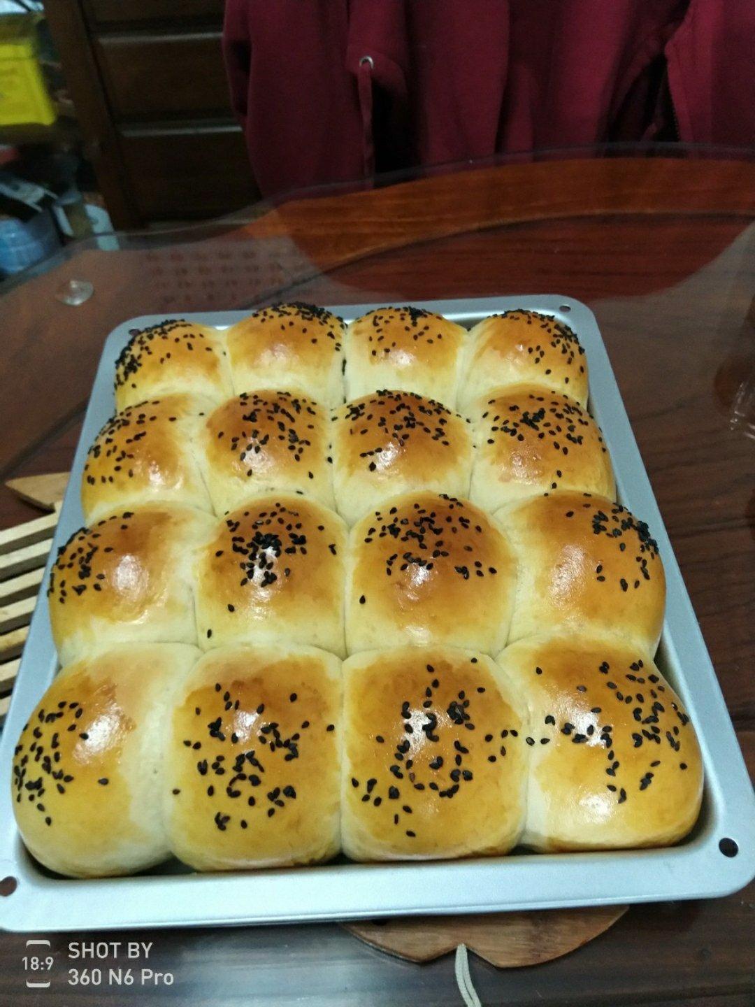 炼乳一发小餐包