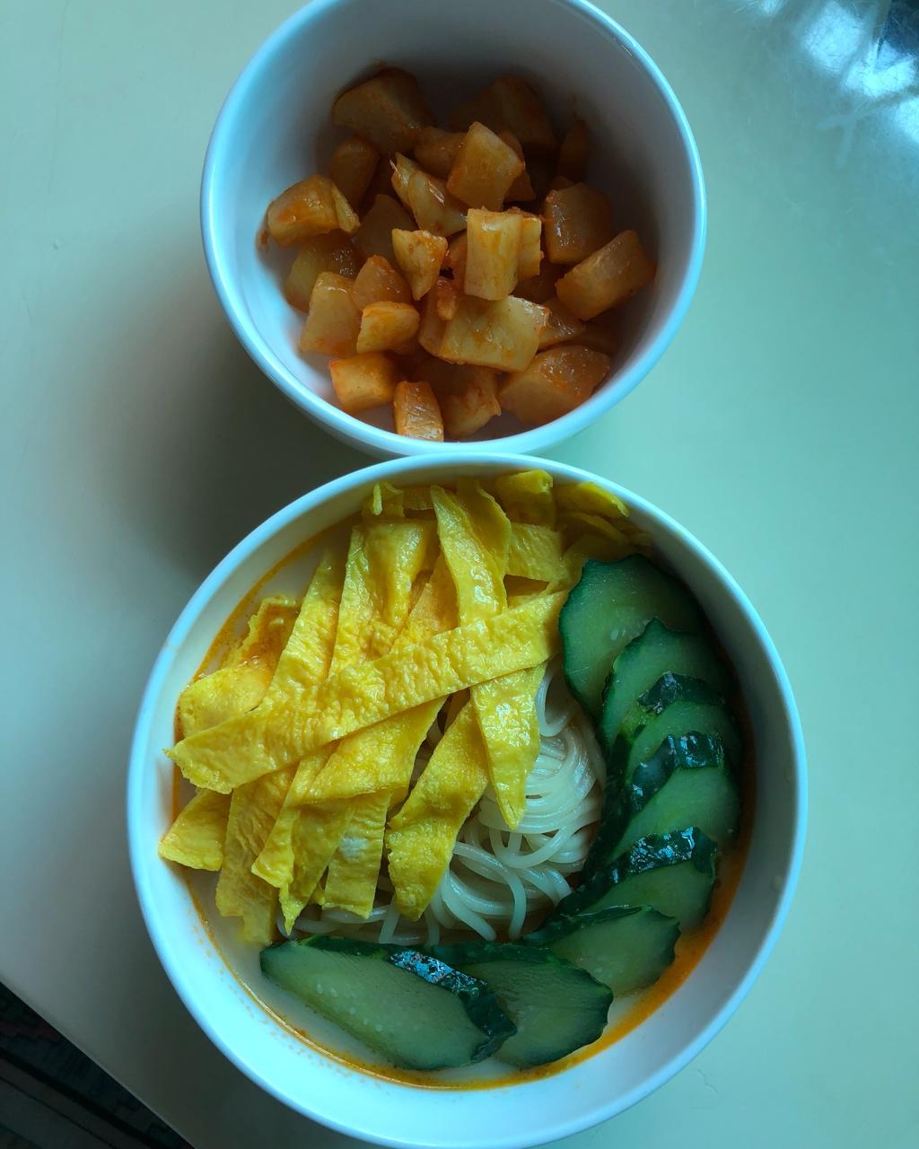 满足食欲的深夜秘密 森系浓香泡面
