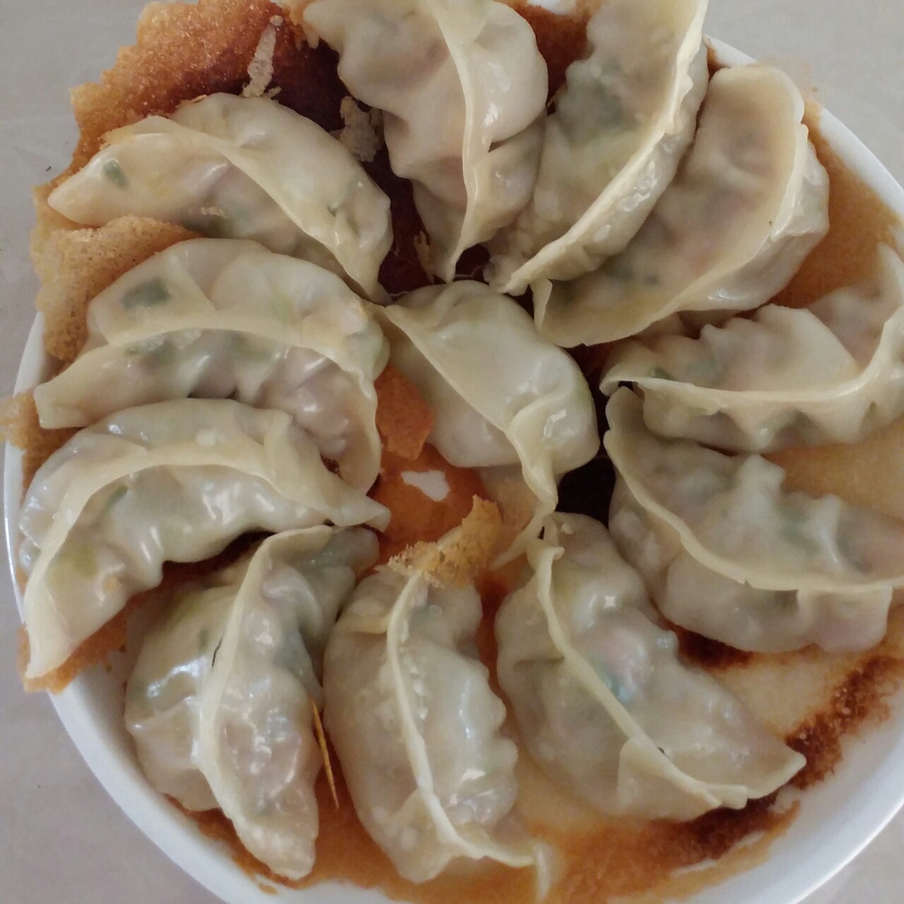 速冻饺子版锅贴