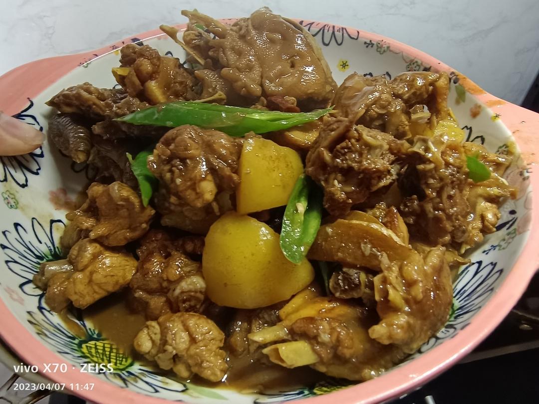 地锅鸡，教你贴饼子好吃的小技巧~