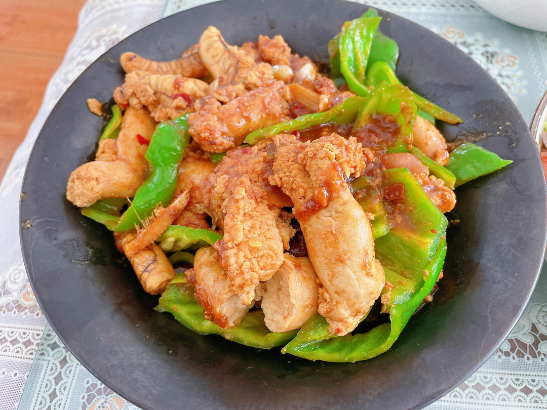 🔥🐟无敌下饭的家常烧鱼籽（干锅鱼杂）🍚🥤