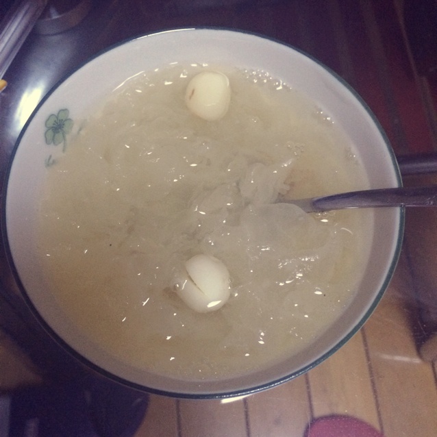 红枣银耳莲子羹