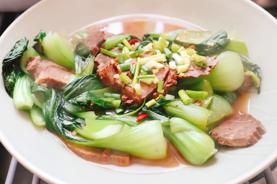 青菜烧牛肉的做法