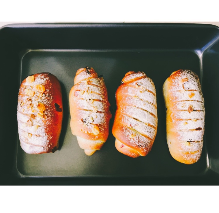 全麦红糖桂圆软欧包