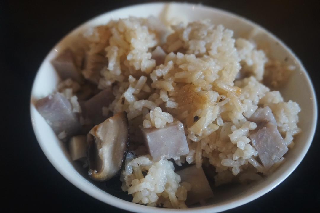 小叶子穿花裤的日常