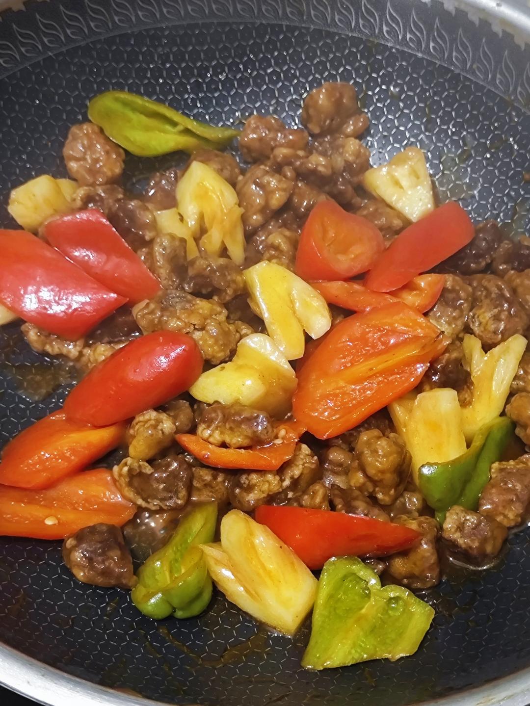 🍍酸甜菠萝咕噜肉