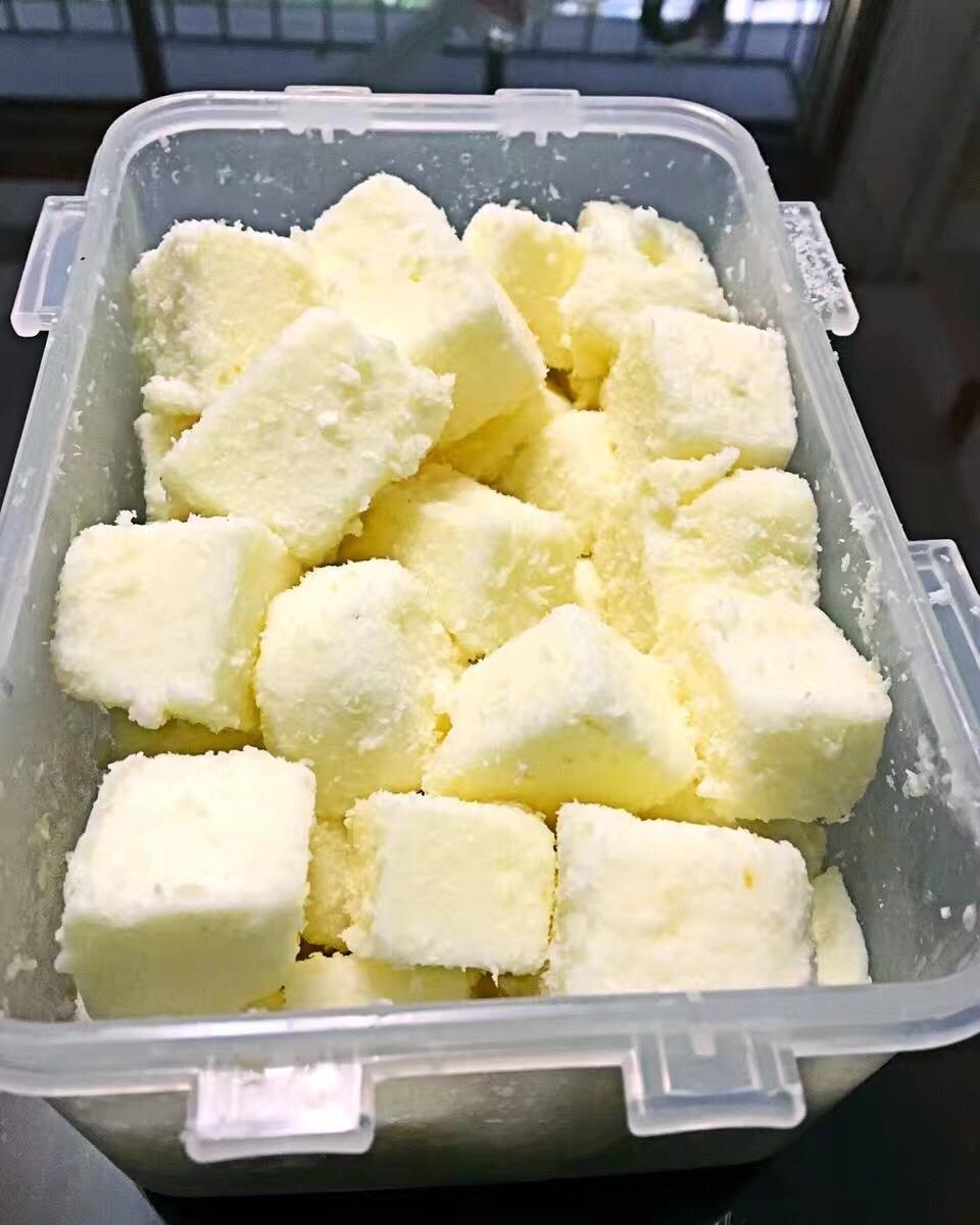 椰丝牛奶小方糕