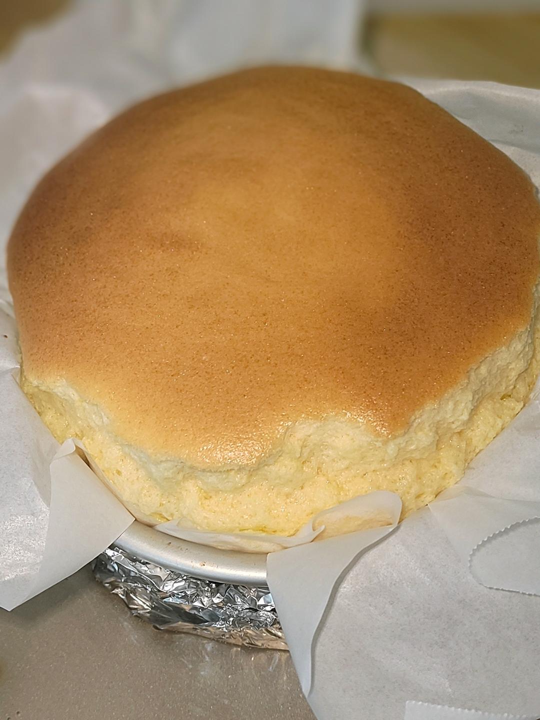 堪比柯基屁股
爆浆芝士🧀古早蛋糕