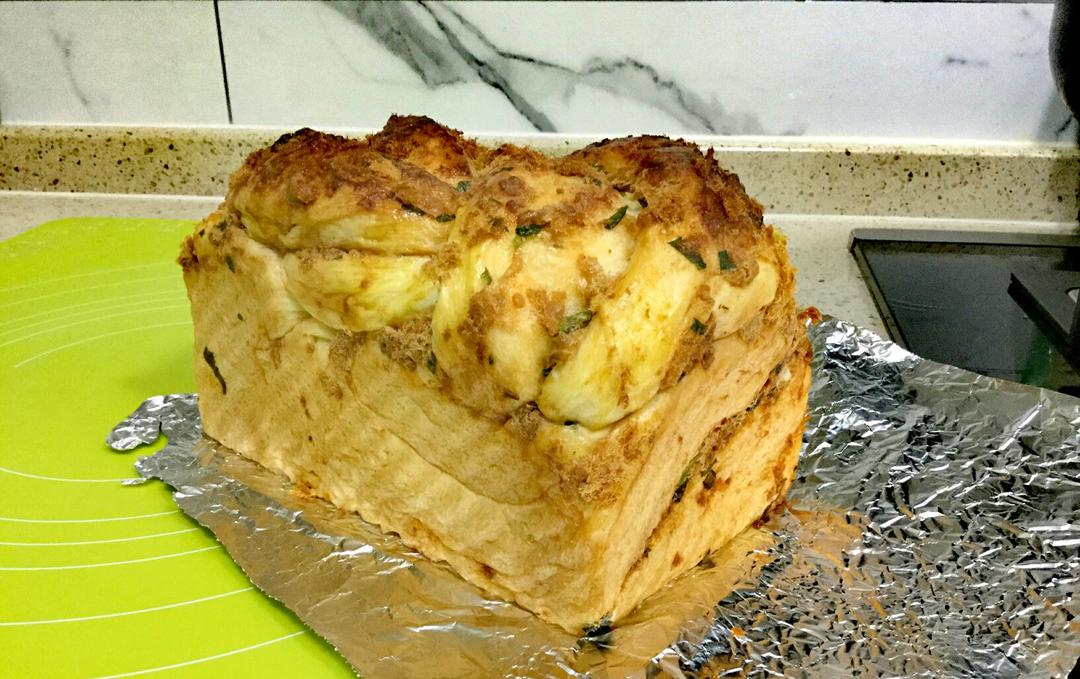 香葱肉松手撕吐司