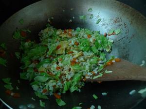 素炒米饭的做法 步骤4