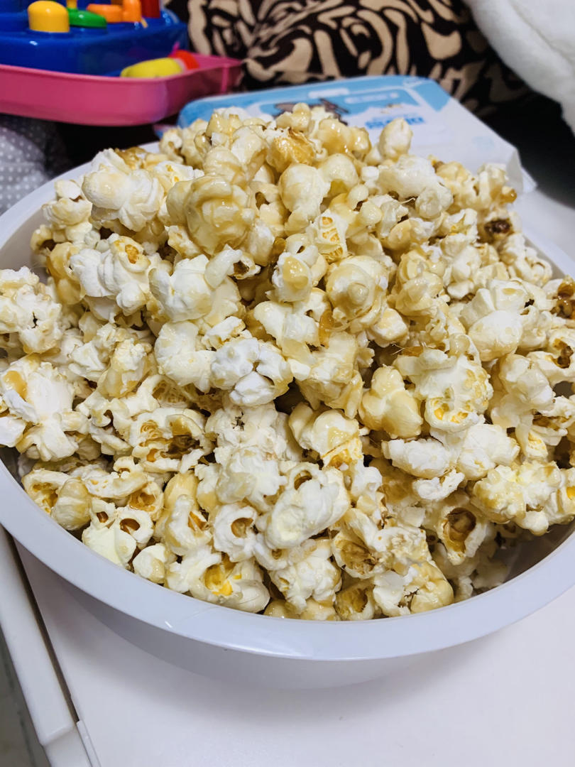 一招搞定小朋友的黄油焦糖爆米花，简单又好吃