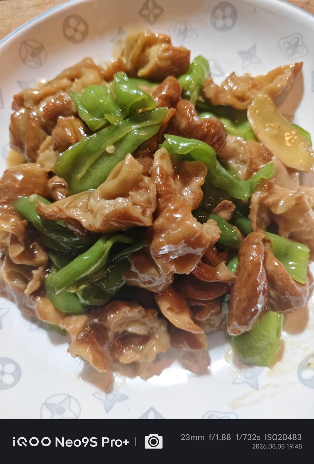 尖椒肥肠，不油不腻及挑尖椒秘方