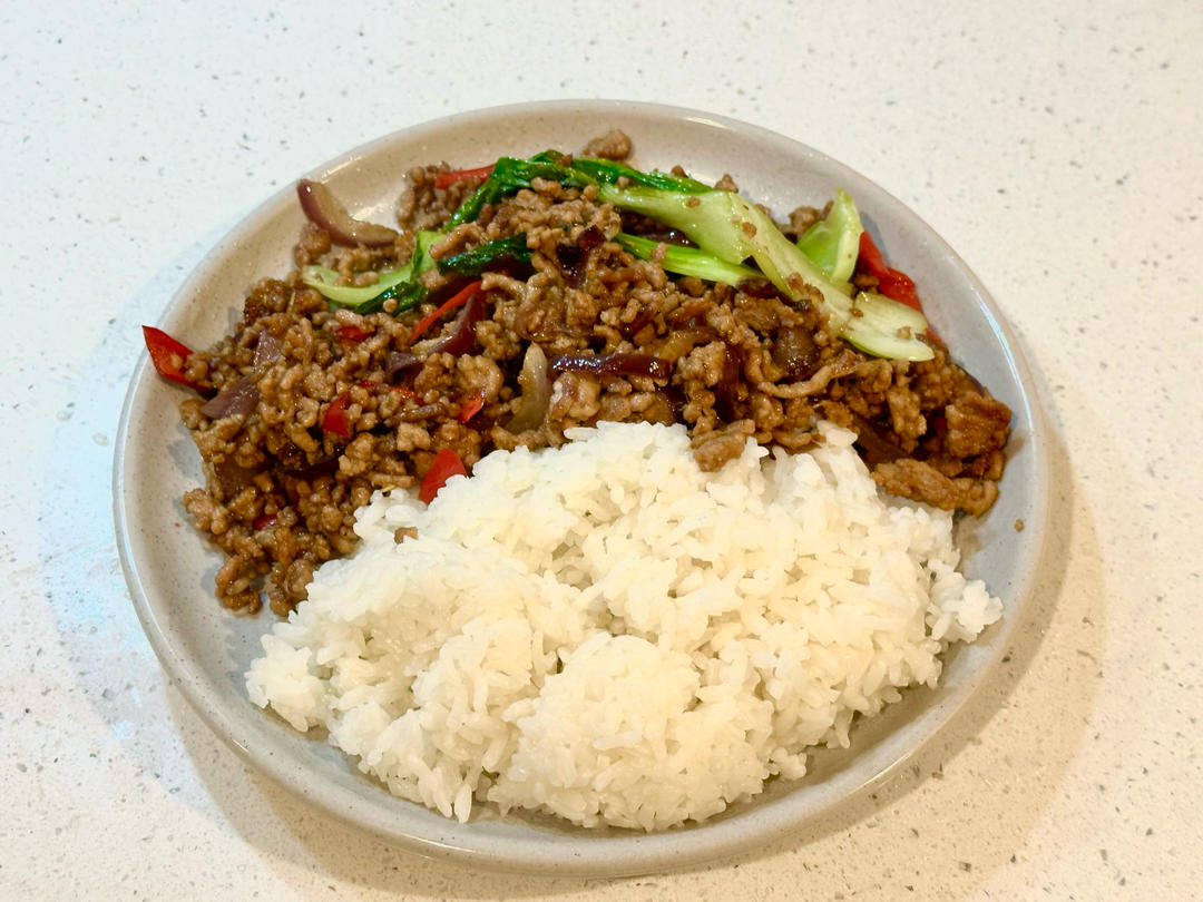 泰式打抛牛肉/猪肉碎饭