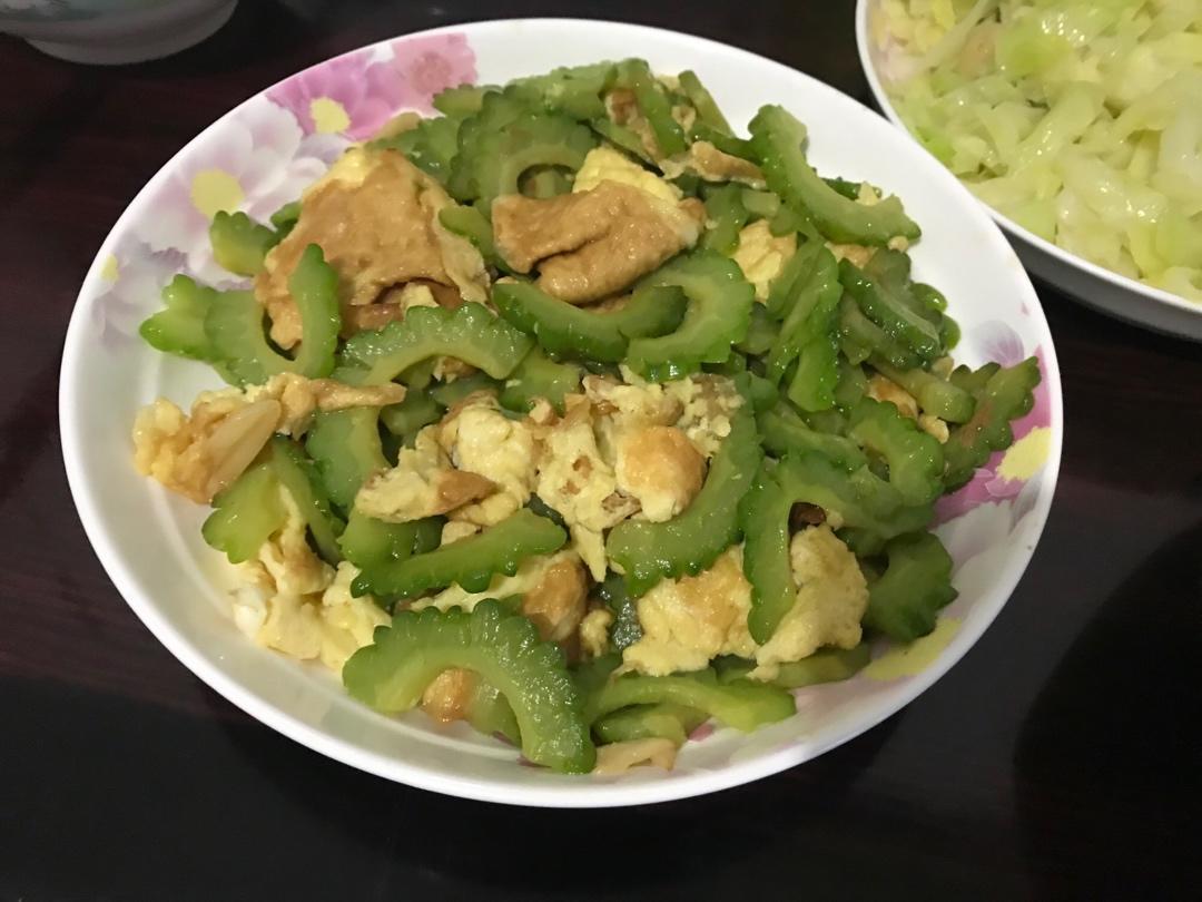 苦瓜炒鸡蛋