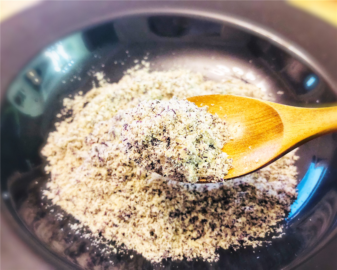补铁、补钙，天然调味料——白芝麻紫菜虾皮粉的做法