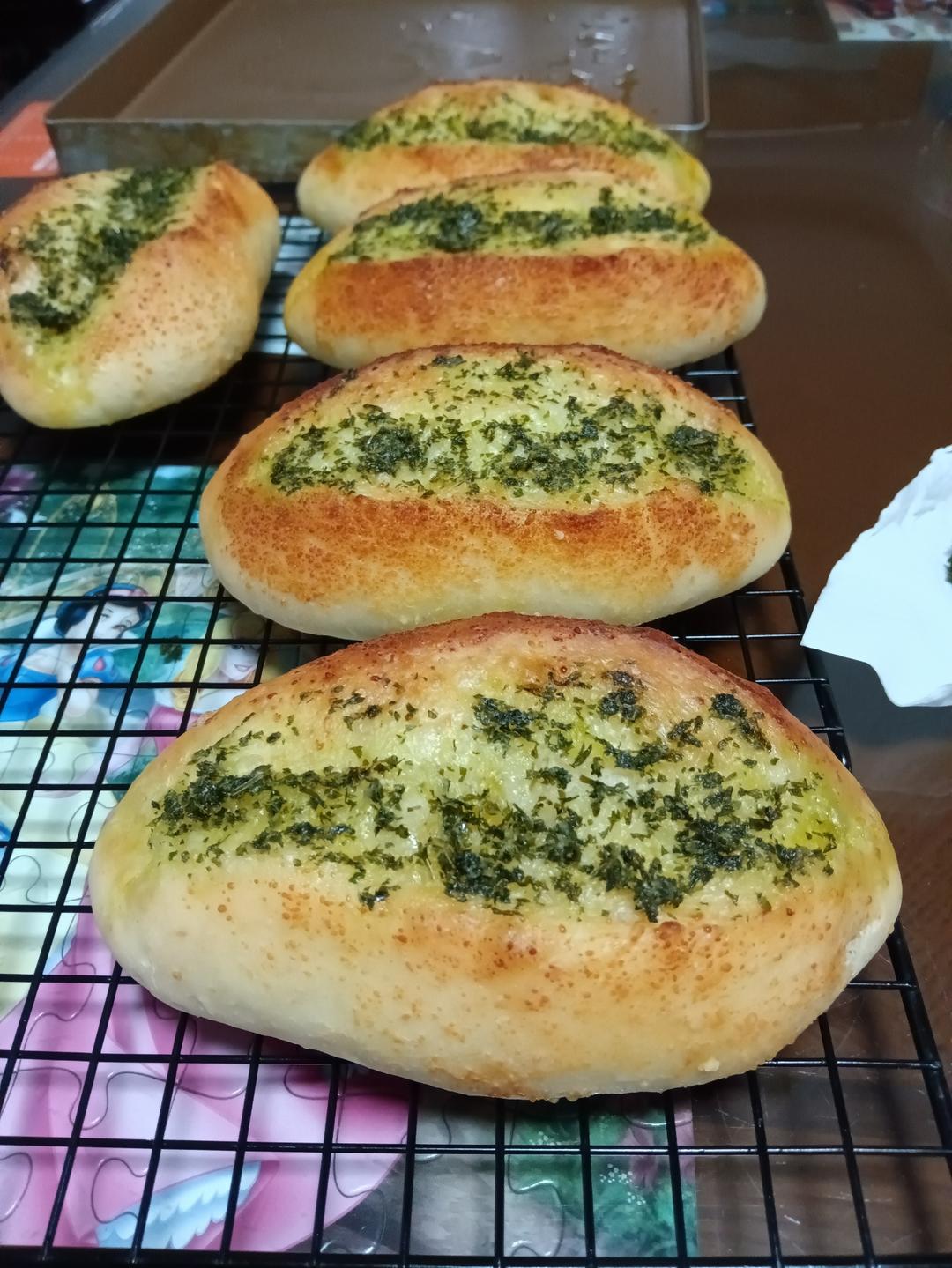 黄金芝士蒜香法式软面包｜芝香浓郁