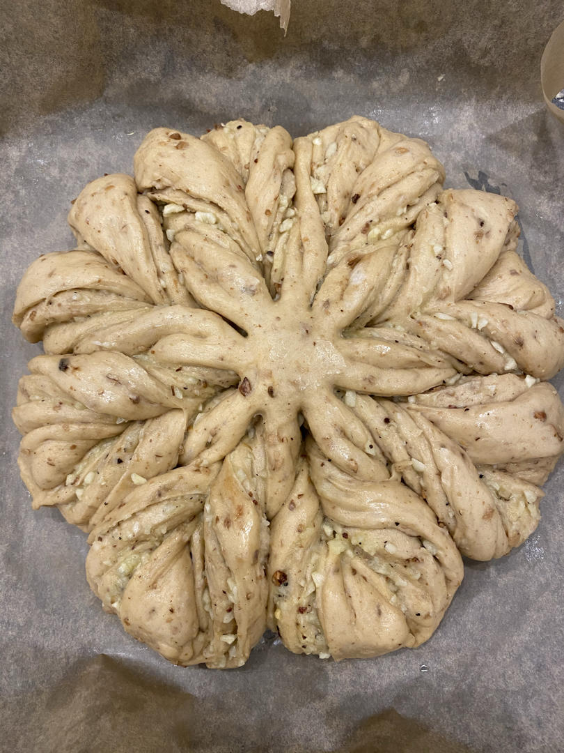 【小高姐】蒜香浓郁 造型优美 不用揉出手膜的面包