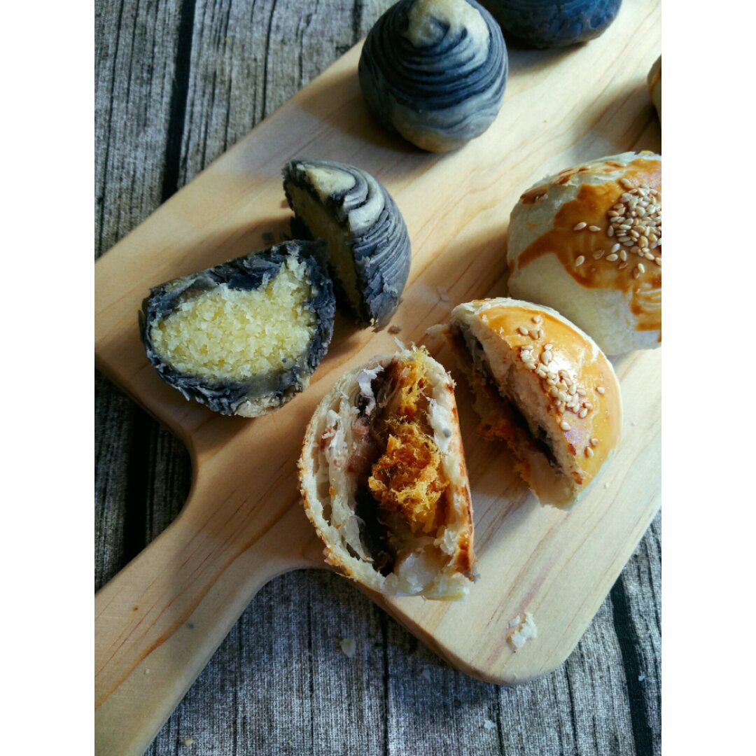 泳式鲜肉榨菜月饼