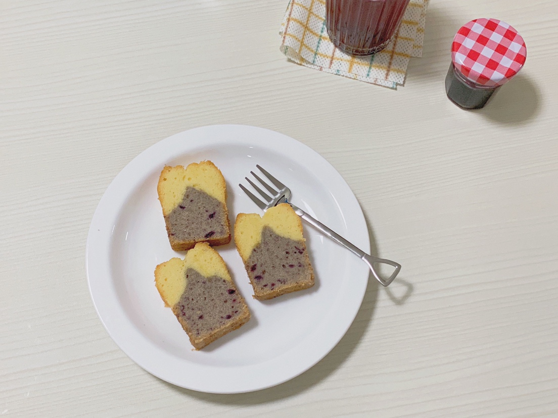 蓝莓酱拼香草～双重口味磅蛋糕的做法