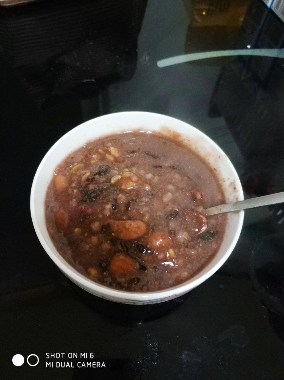 豆浆杂粮粥（别名：回归正轨粥）丨健康·三餐